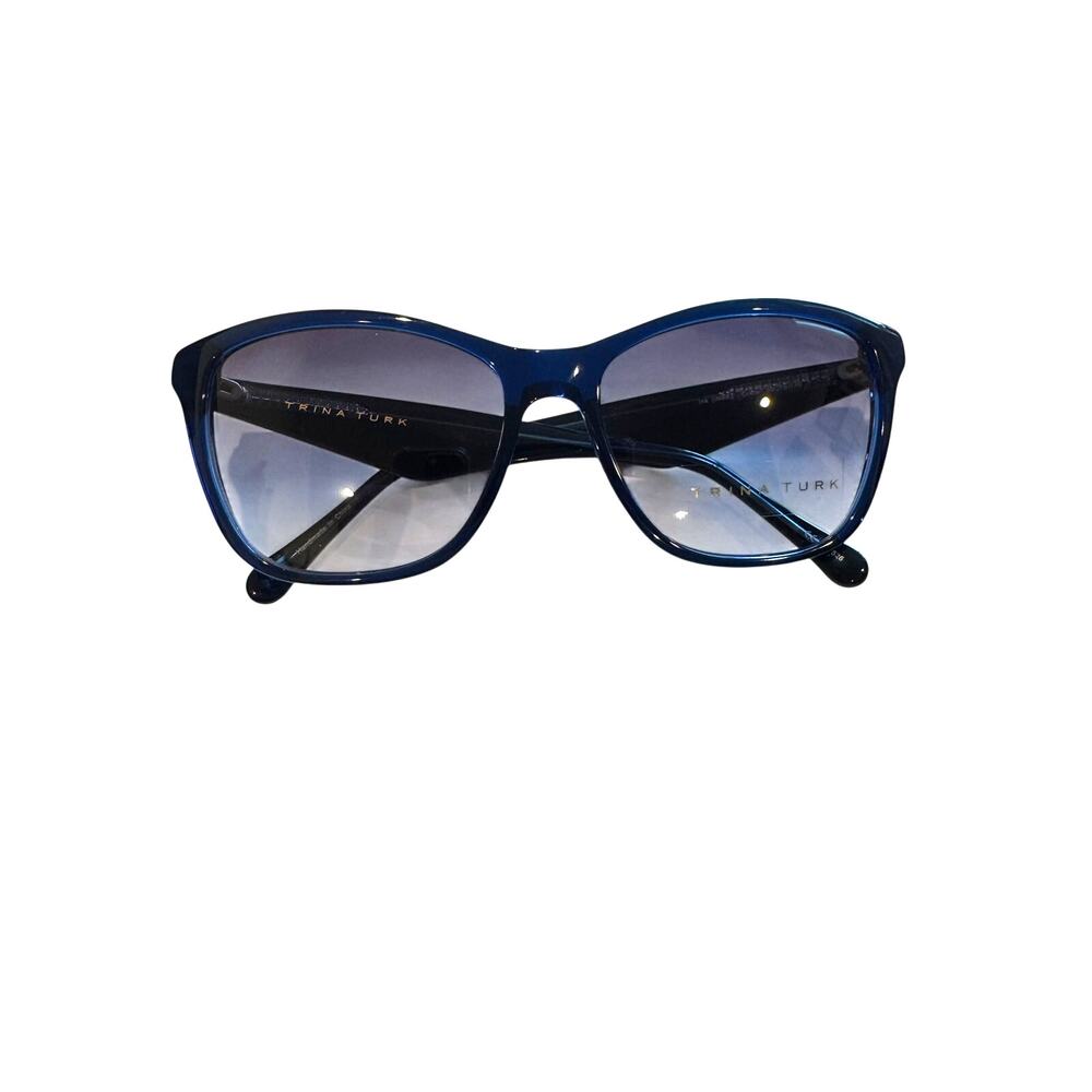 NEW Trina Turk Crete Cat eye Sunglasses